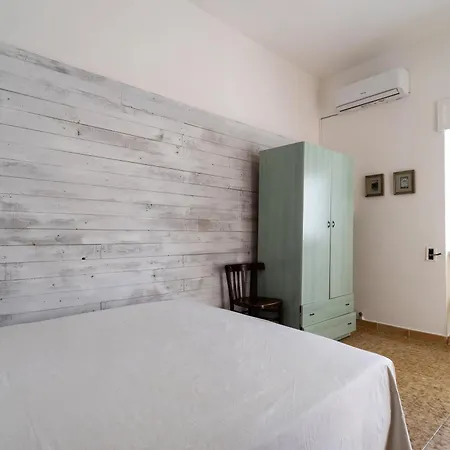 10 Metri Dal Mare Casa Rita 托雷拉皮罗