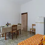 10 Metri Dal Mare Casa Rita