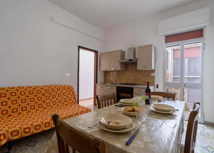 10 Metri Dal Mare Casa Rita *